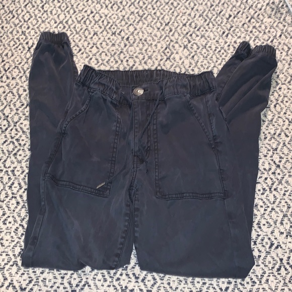 Black American Eagle Joggers - Picture 2 of 7